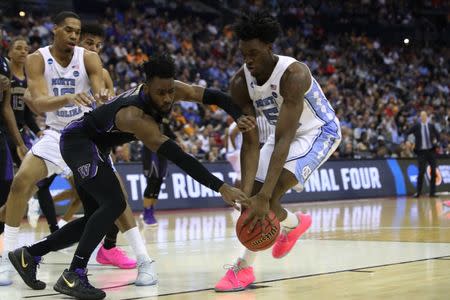 Mar 24, 2019; Columbus, OH, USA; Washington Huskies guard Jaylen Nowell (5) knocks the ball away from North Carolina Tar Heels forward Nassir Little (5) in the second half in the second round of the 2019 NCAA Tournament at Nationwide Arena. Mandatory Credit: Kevin Jairaj-USA TODAY Sports