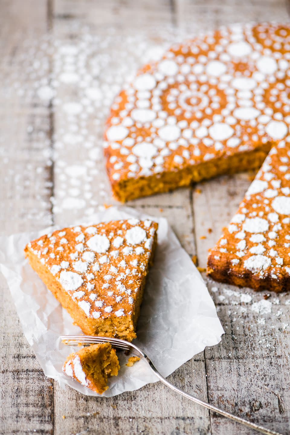 Flourless Pumpkin Spice Cake