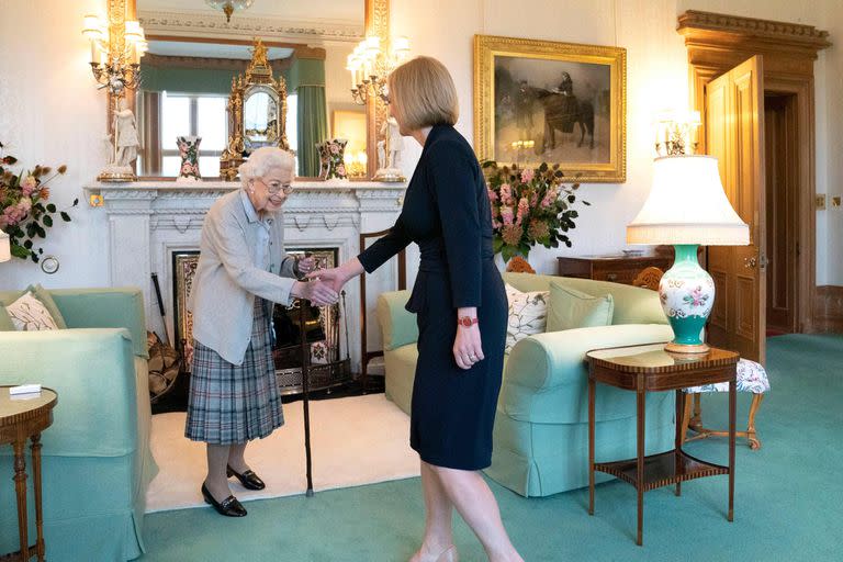 La última aparición pública de la reina Isabel II, con la primera ministra Liz Truss en el castillo de Balmoral, dos días antes de morir