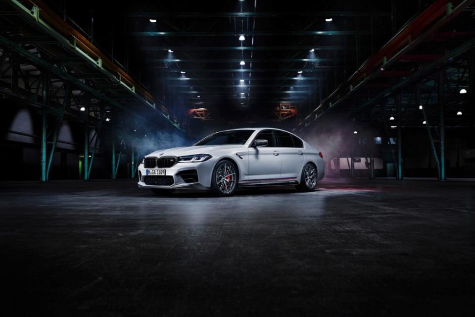 bmw-5-m5-m-performance