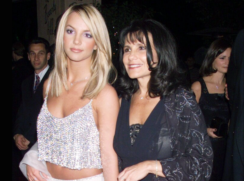 BEVERLY HILLS - FEBRUARY 22: Pop singer Britney Spears (L) with her mother Lynne Spears at the Arista Records pre-Grammy Awards party, Beverly Hills Hotel, Beverly Hills, California on the 22nd of February 2001. (Photo by Dave Hogan/Getty Images)