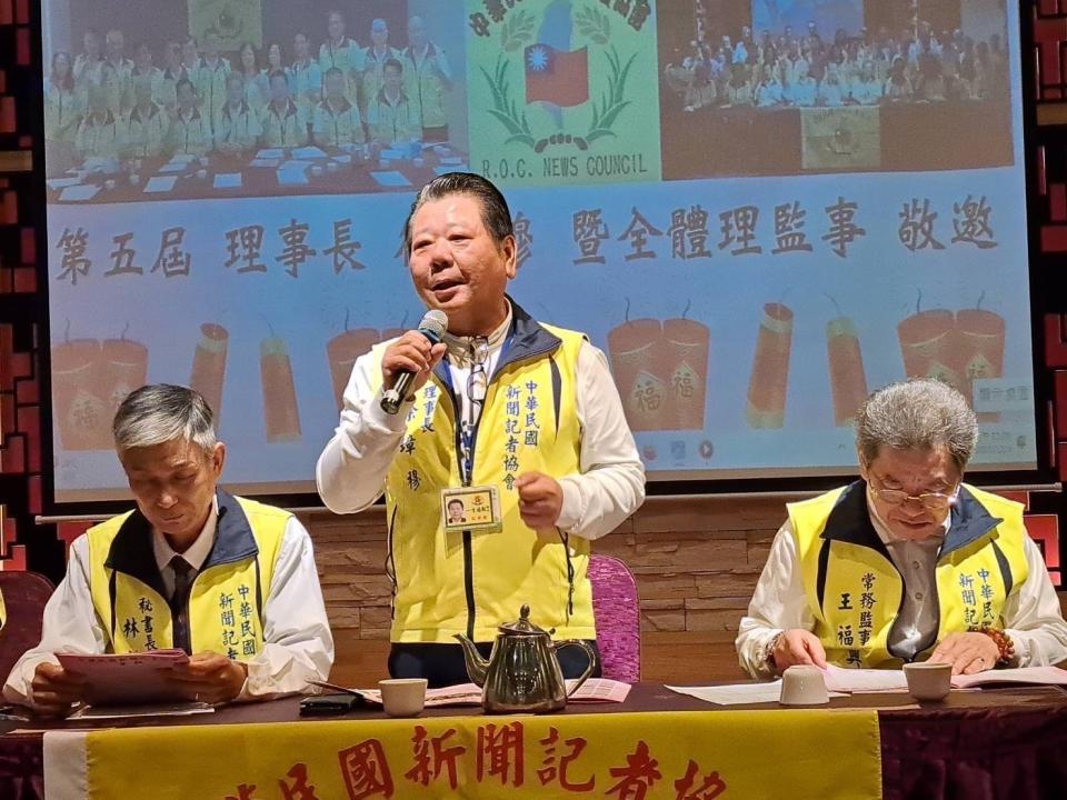 中華民國新聞記者協會理事長徐璋穆致詞感謝長期合作友社。（圖/澄石翻攝）