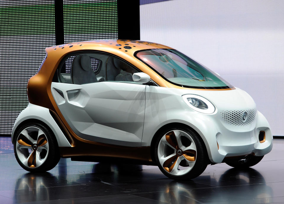 FRANKFURT AM MAIN, GERMANY - SEPTEMBER 13: Mercedes Benz presents the new Smart F-Cell during the press days at the IAA Frankfurt Auto Show on September 13, 2011 in Frankfurt am Main, Germany. The IAA will be open to the public from September 17 through September 25 (Photo by Thorsten Wagner/Getty Images)