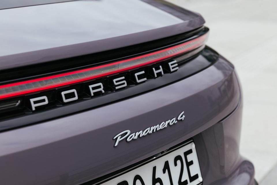 2024 porsche panamera 4 ehybrid