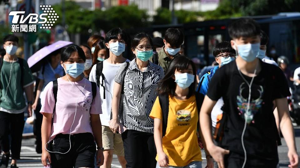 專家指出，要讓人人都有參與防疫的感受以減少指責。（示意圖／shutterstock 達志影像）