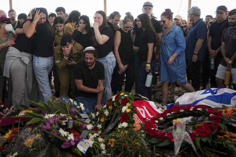 Mourners attend the funeral of the Kotz family of five killed by Hamas militants in Gan Yavne, 17 October 2023