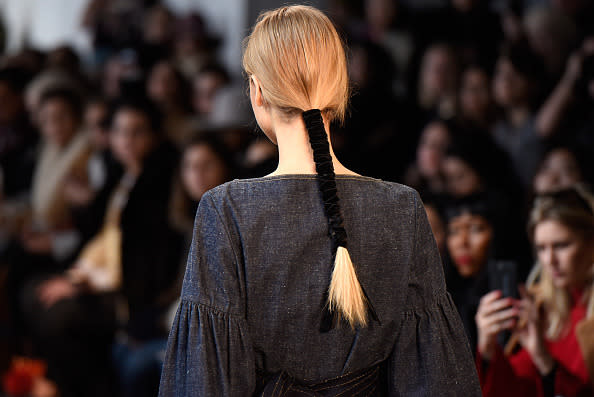We all thought the wrapped ponytails at the Suno AW16 show were interesting, but didn’t plan on trying the hairdo out…