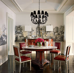 The Shields-Henchy dining room. William Waldron/Architectural Digest