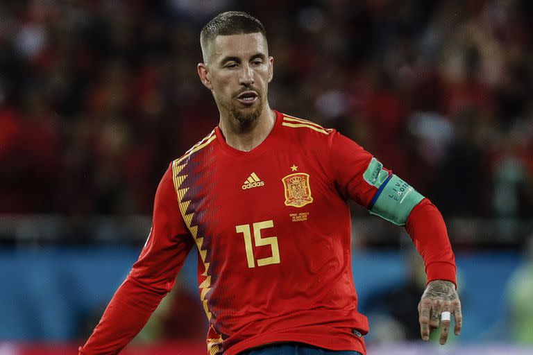 Sergio Ramos, el capitán de España, es titular ante Rusia