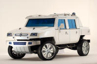 <p><span>Fiat was on the verge of bankruptcy when the Oltre was unveiled; seeing this, that's no surprise. Here was a company renowned for its small cars, trying to outdo <b>Hummer</b>. And we all know what became of Hummer.</span></p>