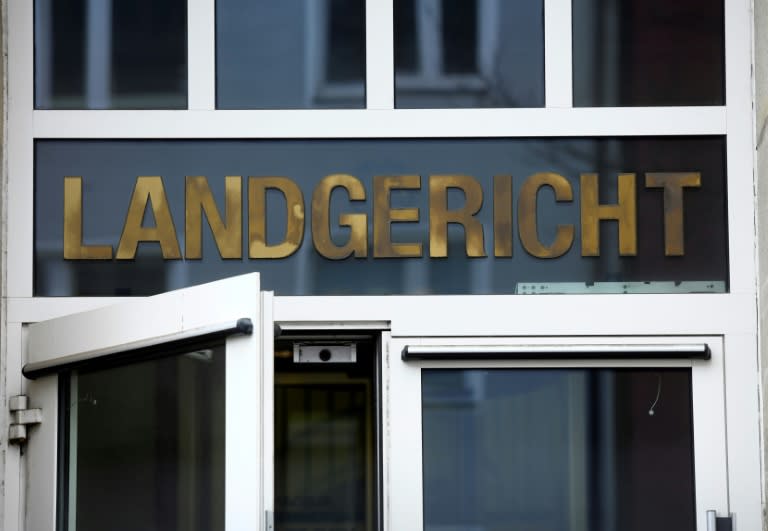 In einem Prozess um die Tötung eines 27-Jährigen mit einem regelrechten Überfallkommando ist ein Mann vom Landgericht Dortmund wegen Totschlags zu zwölf Jahren Haft verurteilt worden. (INA FASSBENDER)