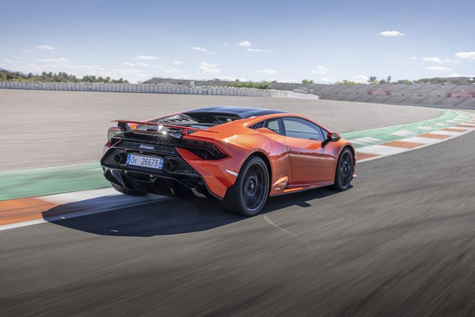 2023 Lamborghini Huracán Tecnica - Photos From Every Angle