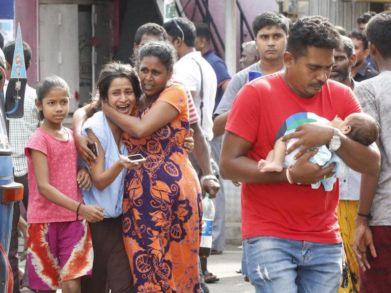 Sri Lanka bombings: Explosion near Colombo church as police attempt to defuse three new bombs