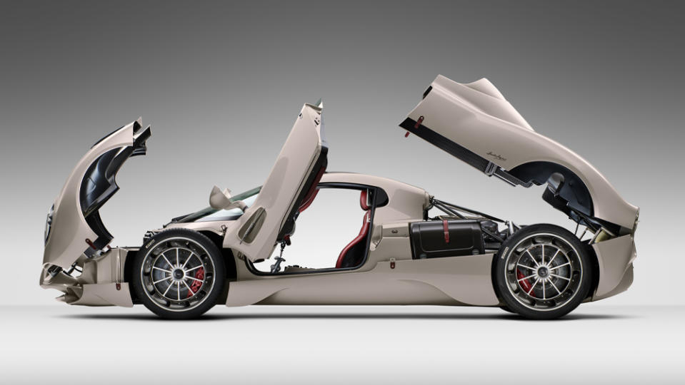 Pagani Utopia