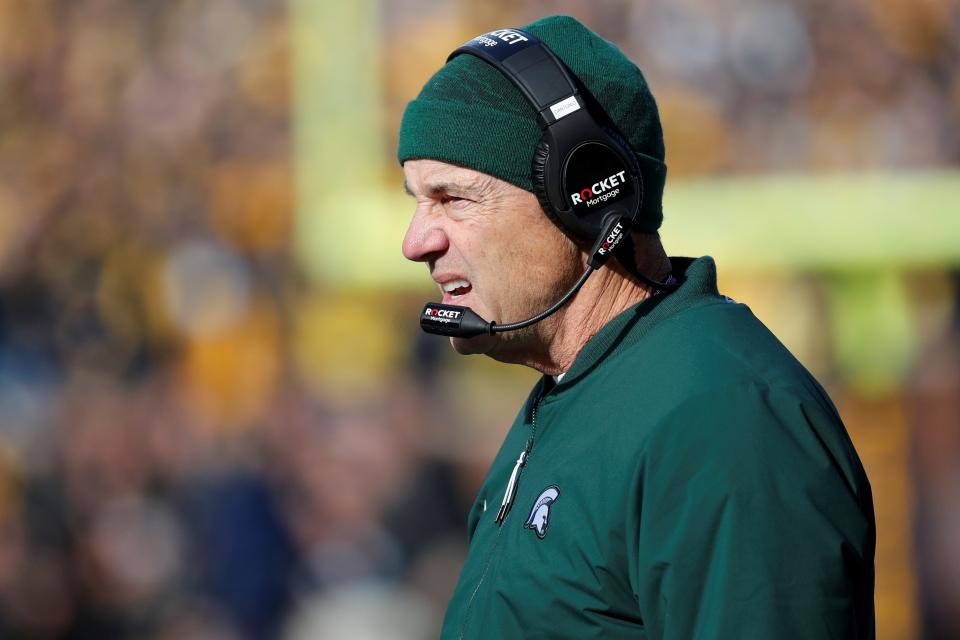 Michigan State football head coach Mark Dantonio to retire