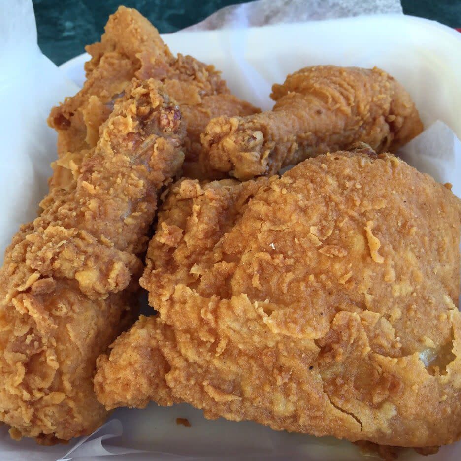 New Jersey: Galore Fried Chicken and Pizza