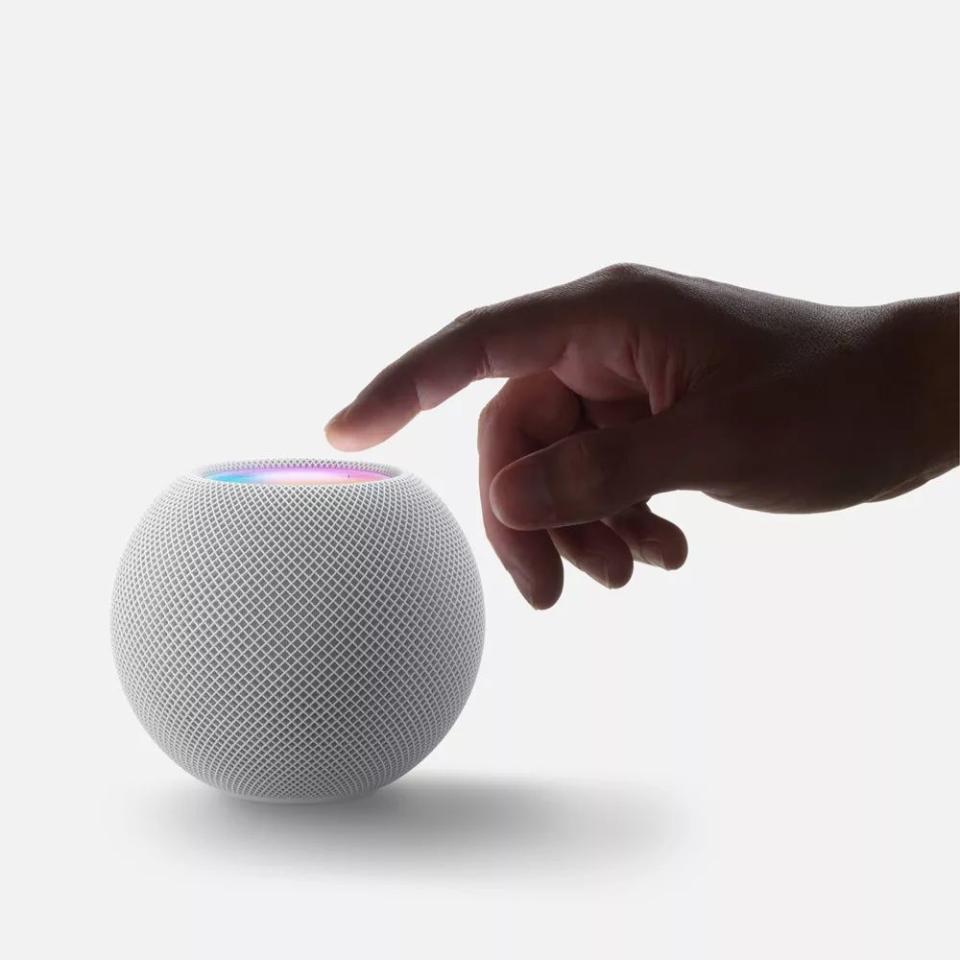 <p><a href="https://go.redirectingat.com?id=74968X1596630&url=https%3A%2F%2Fwww.target.com%2Fp%2Fapple-homepod-mini-white%2F-%2FA-54564754&sref=https%3A%2F%2Fwww.housebeautiful.com%2Fshopping%2Fhome-gadgets%2Fg1978%2Ftech-gifts%2F" rel="nofollow noopener" target="_blank" data-ylk="slk:Shop Now;elm:context_link;itc:0;sec:content-canvas" class="link ">Shop Now</a></p><p>HomePod Mini</p><p>Target</p><p>$99.99</p>