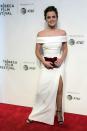 <p>Emma sah wie immer bezaubernd aus in ihrem weißen Off-Shoulder-Abendkleid von Monique Pean.<br>[Bild: AP] </p>