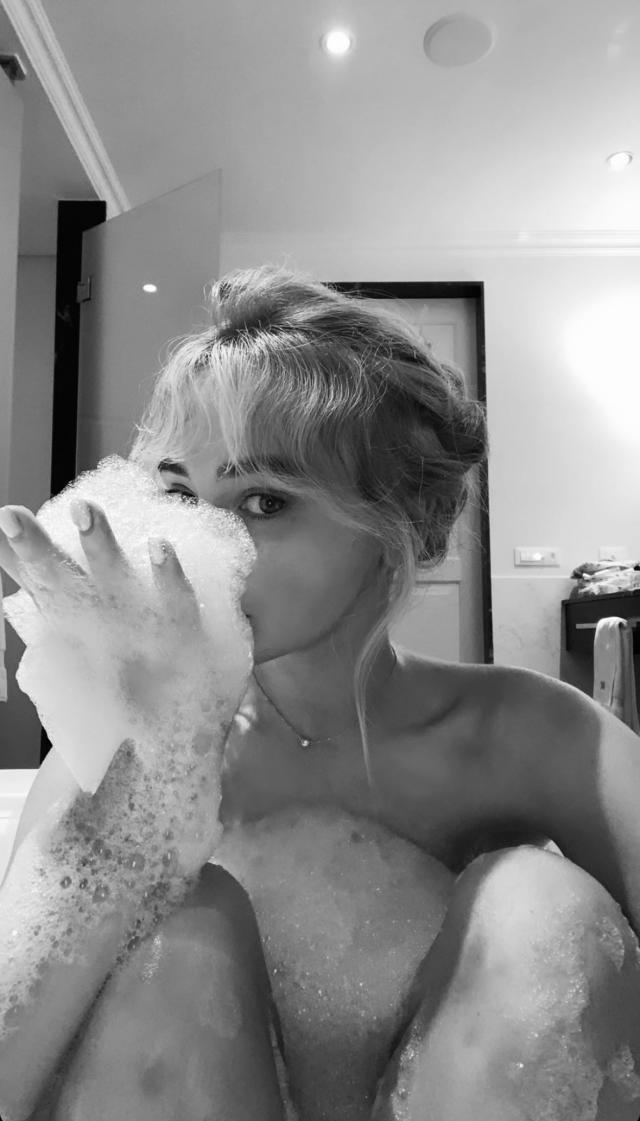 Sabrina Carpenter Knows the Power of a Good Bubble Bath 