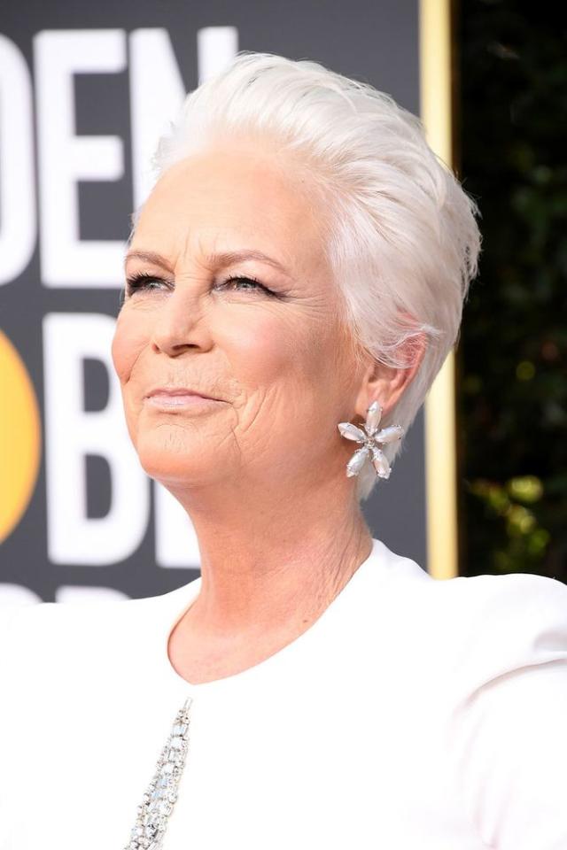 Jamie Lee Curtis Showed Up to the 2019 Golden Globe With A Fierce New Hair  Color