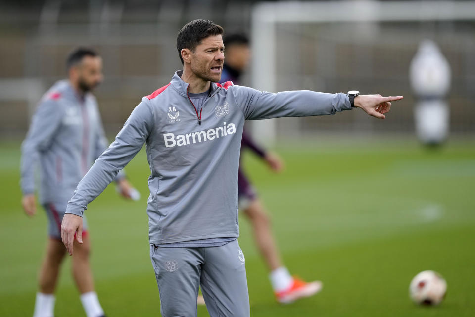 Xabi Alonso, director técnico del Bayer Leverkusen, está en su primera temporada a cargo de un equipo de Primera División. (AP Foto/Martin Meissner)