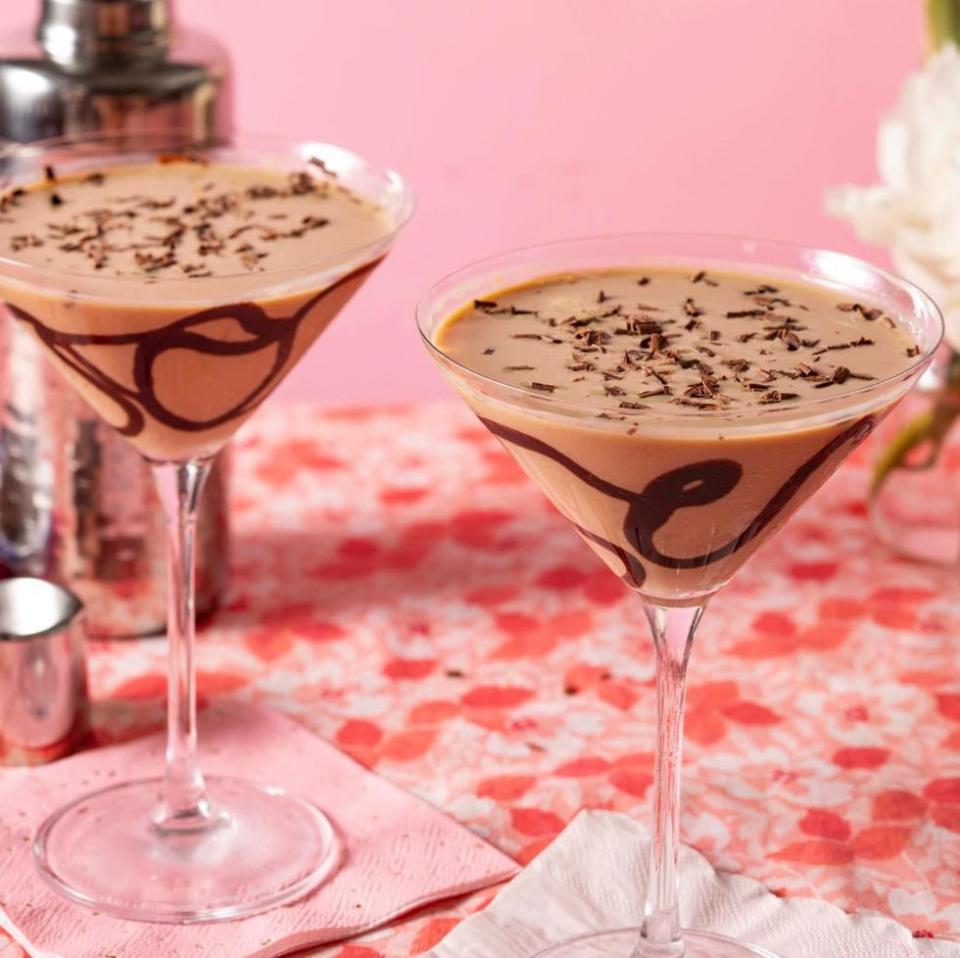 chocolate martini with pink and red background