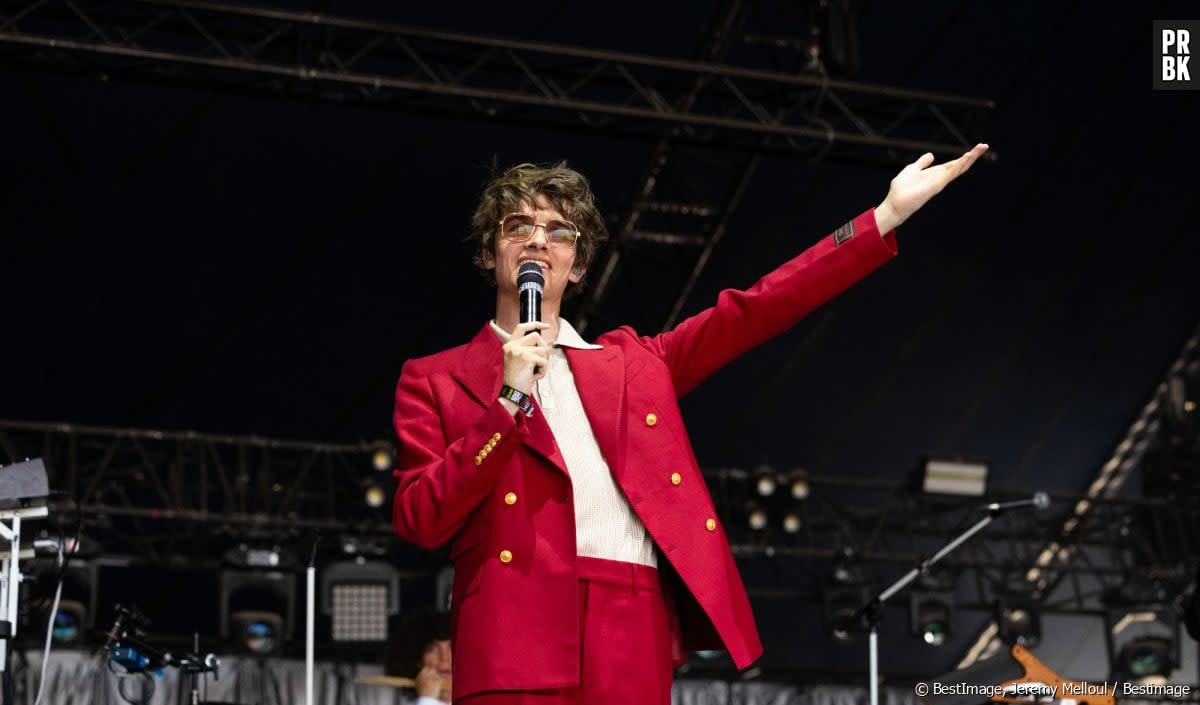 Les concerts, ca me saoule : merci Pierre de Maere de m'avoir fait changer d'avis à 30 ans ! 
Pierre de Maere en concert au festival Solidays qui fête cette année ses 25 ans sur la pelouse de l'hippodrome de Longchamp à Paris, France, le 25 juin 2023. © Jeremy Melloul/Bestimage - BestImage, Jeremy Melloul / Bestimage