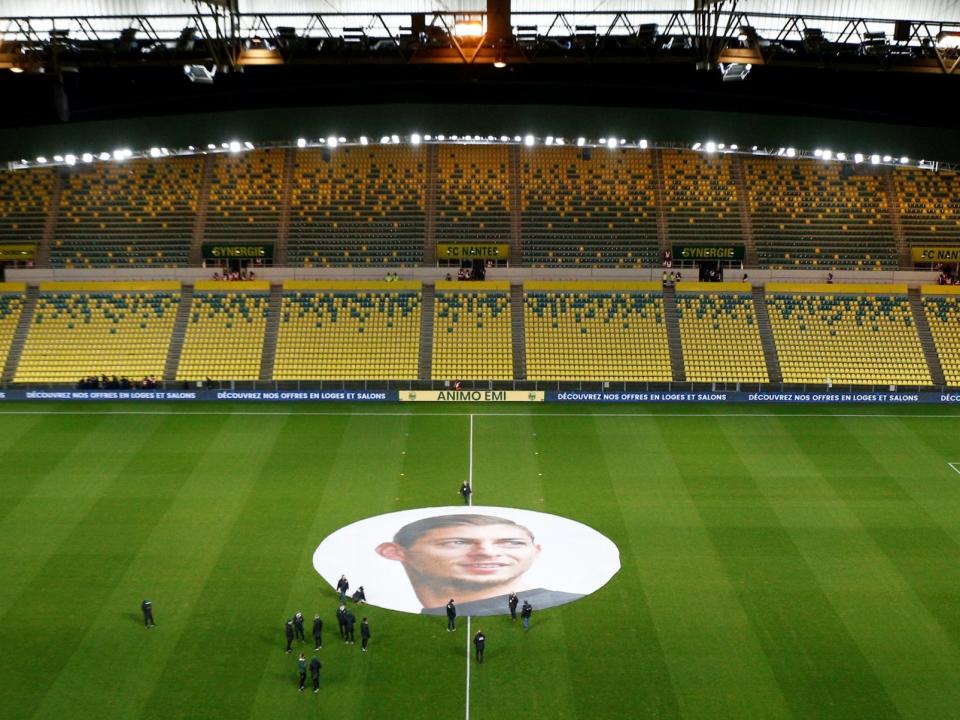 Emiliano Sala: Giant tribute unfurled at Nantes before Ligue 1 game with St Etienne
