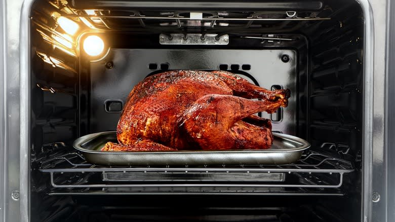 Roast turkey in the oven