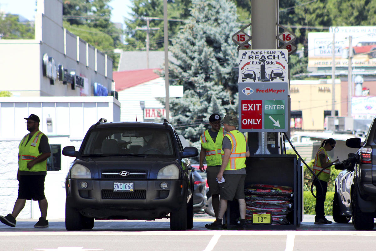 Oregon lifts ban on selfserve gas, leaving N.J. as the only state