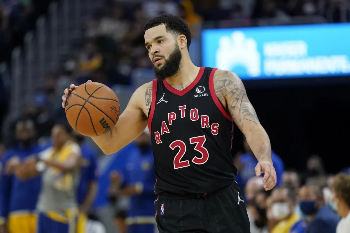 VanVleet scores season-high 35, Raptors rout Knicks 120-105