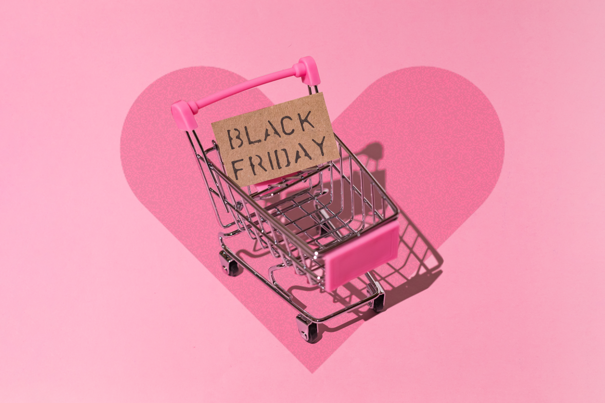 Black Friday shoppers talk about why they love it. (Photo: Getty) 