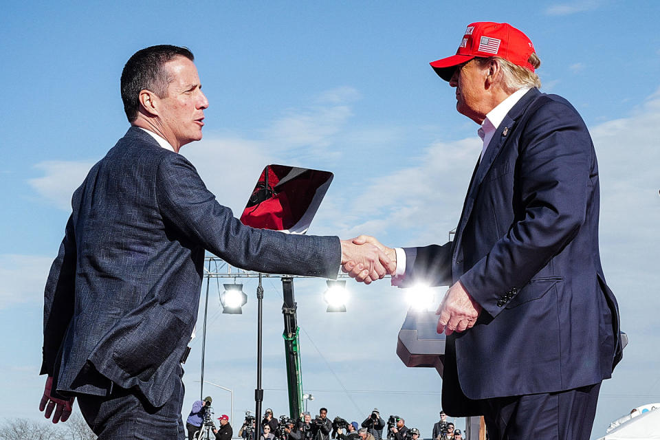 Donald Trump greets Bernie Moreno (Scott Olson / Getty Images)