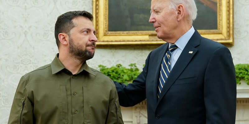 US-Präsident Biden und Ukraines Präsident Selenskyj.<span class="copyright">Evan Vucci/AP/dpa</span>