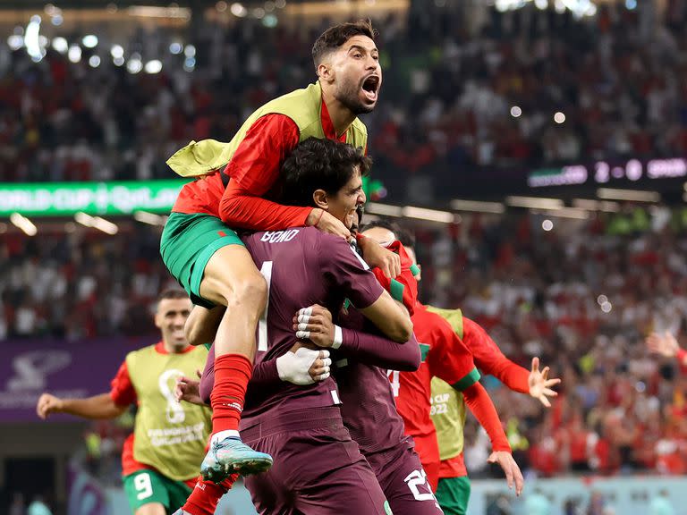 Marruecos eliminó a España y avanzó a cuartos de final de un Mundial por primera vez en su historia