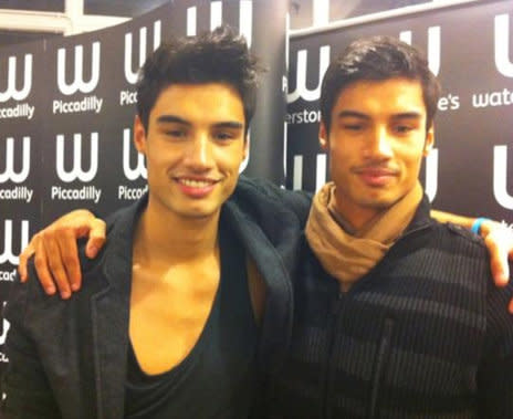 Siva, who is a member of British boy band The Wanted, has a twin brother Kumar, who looks JUST like him. (Siva left, Kumar, right)