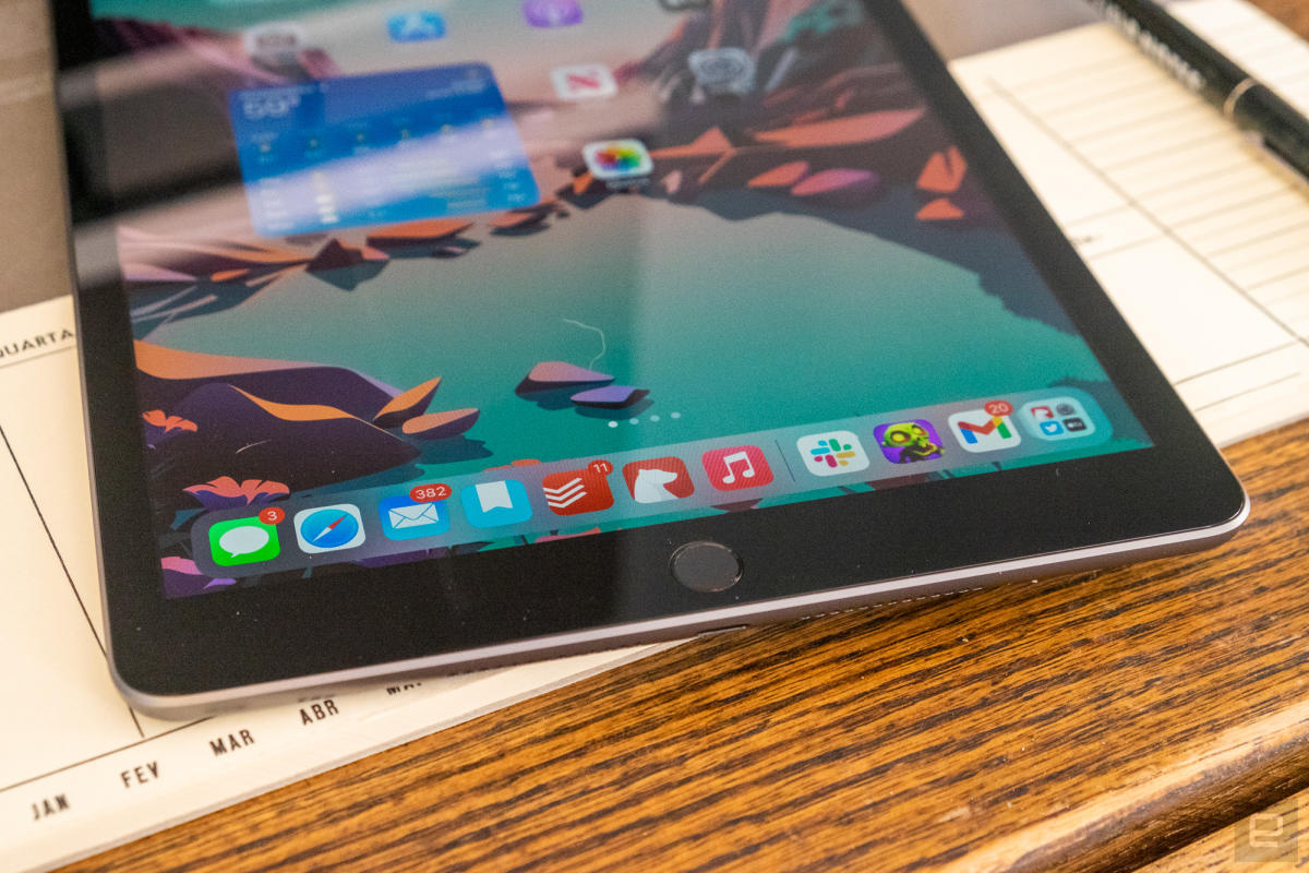 ينخفض ​​iPad من Apple بسعة 256 جيجابايت إلى مستوى منخفض جديد يبلغ 399 دولارًا