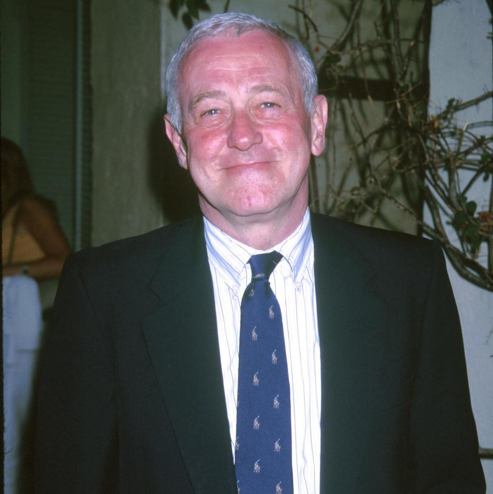 John Mahoney played Martin in the original 'Frasier', 1999