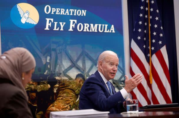 U.S. President Joe Biden flanked by Sameera Fazili, Deputy Assistant to the President and Deputy Director at National Economic Council, holds a meeting with White House officials and baby formula manufacturers.  (Jonathan Ernst/Reuters)