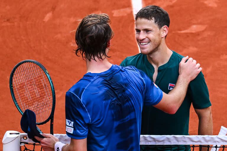 La alegría de Diego Schwartzman al derrotar a Lukas Neumayer en París