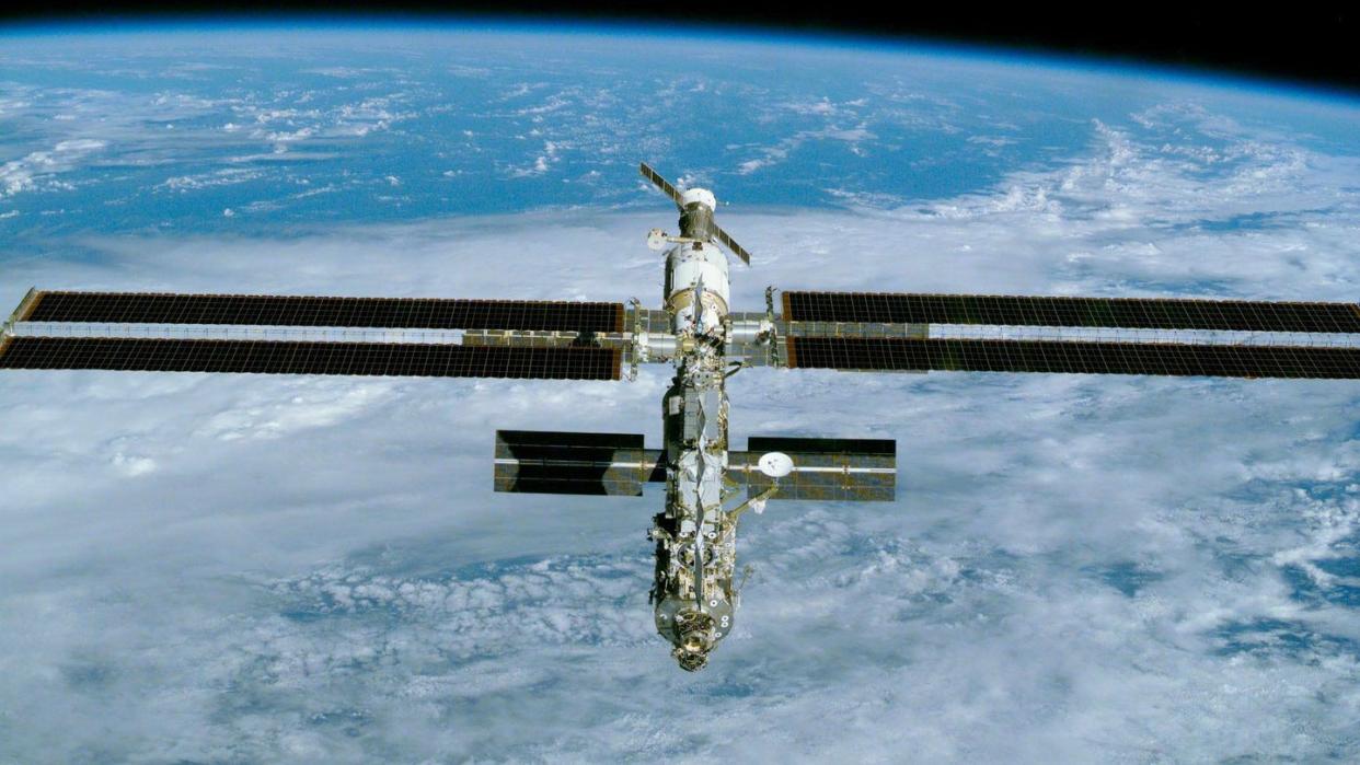 Die Internationale Raumstation ISS, aufgenommen von dem US-Shuttle Endeavour aus. Foto: NASA_PHOTO/dpa