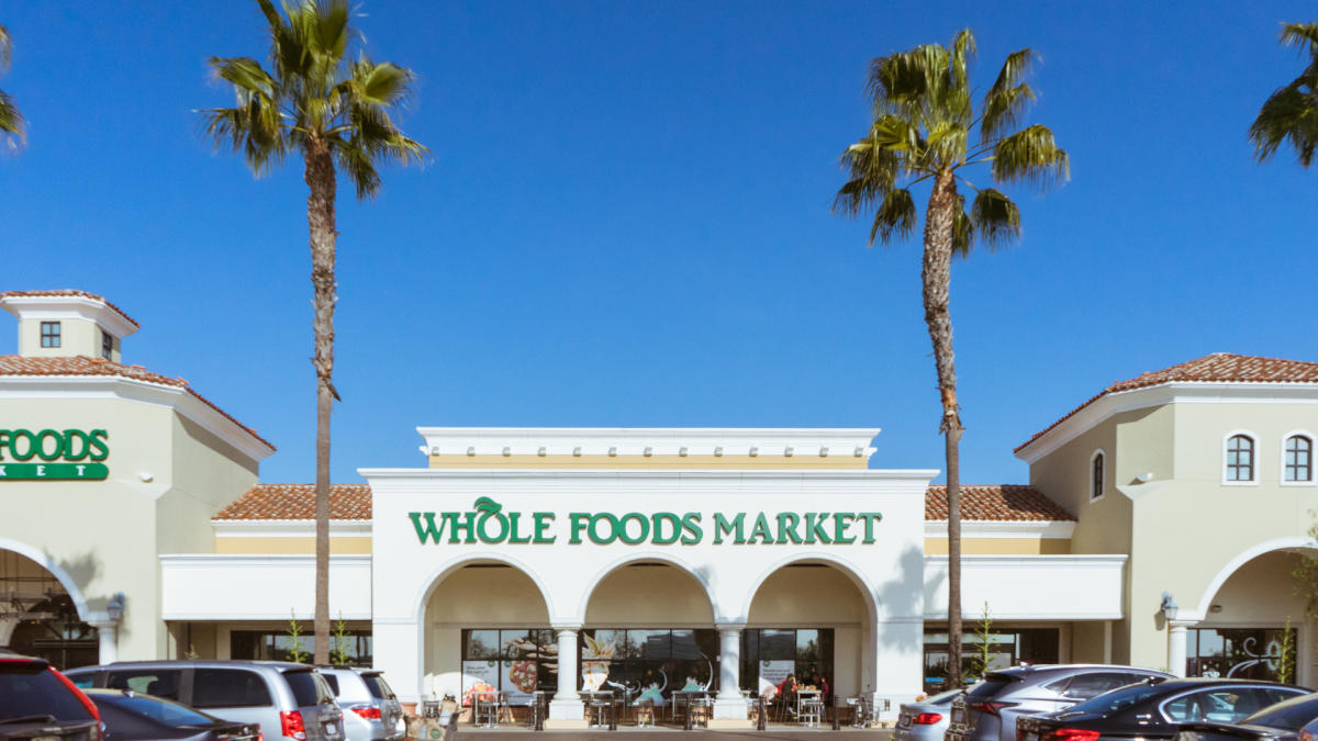 The 6 Best And 6 Worst Grocery Stores To Buy Produce From