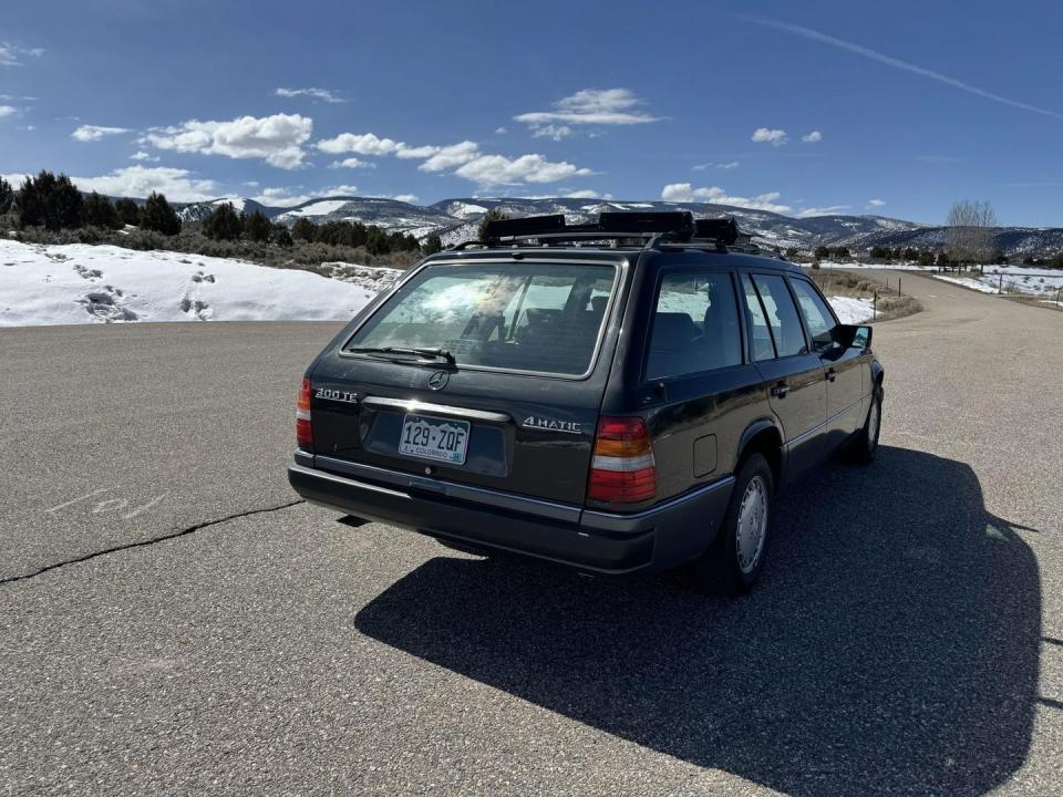 1991 mercedes benz 300te 4matic rear