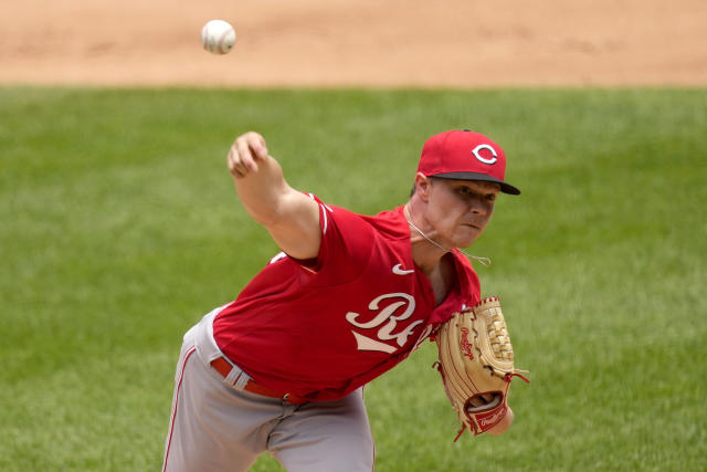 Cincinnati Reds' Art Warren throws during a baseball game against