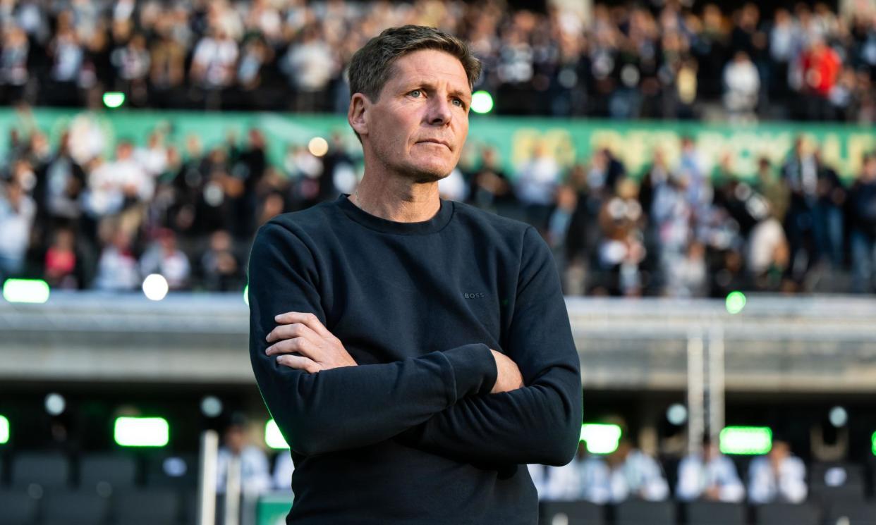 <span>Oliver Glasner is believed to be keen to take another job after leaving Frankfurt at the end of last season.</span><span>Photograph: Marvin Ibo Guengoer/GES Sportfoto/Getty Images</span>
