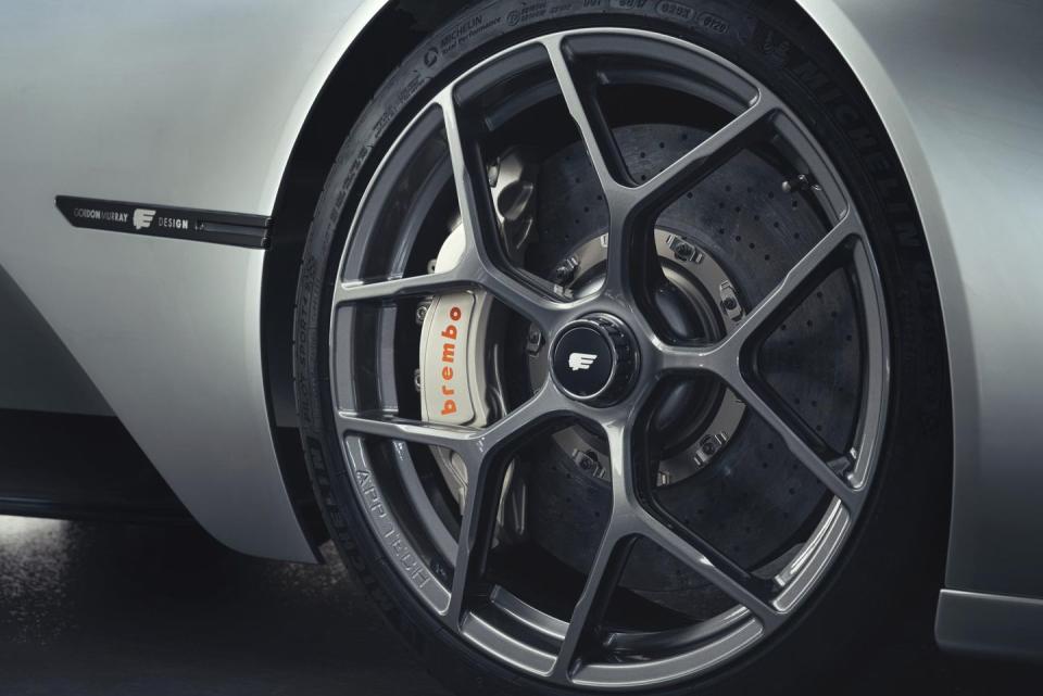 <p>The brakes, supplied by Brembo use 14.6-inch carbon-ceramic discs at all four corners, clamped by six-piston calipers up front and four-piston calipers in the rear. They're shrouded by forged aluminum wheels made by APP. </p>