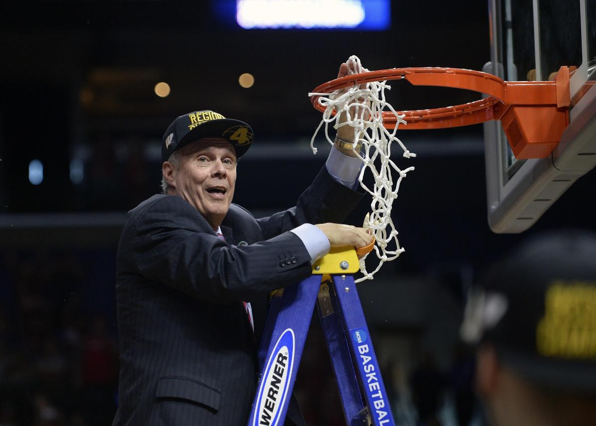 Former Wisconsin MBB coach honored Wednesday