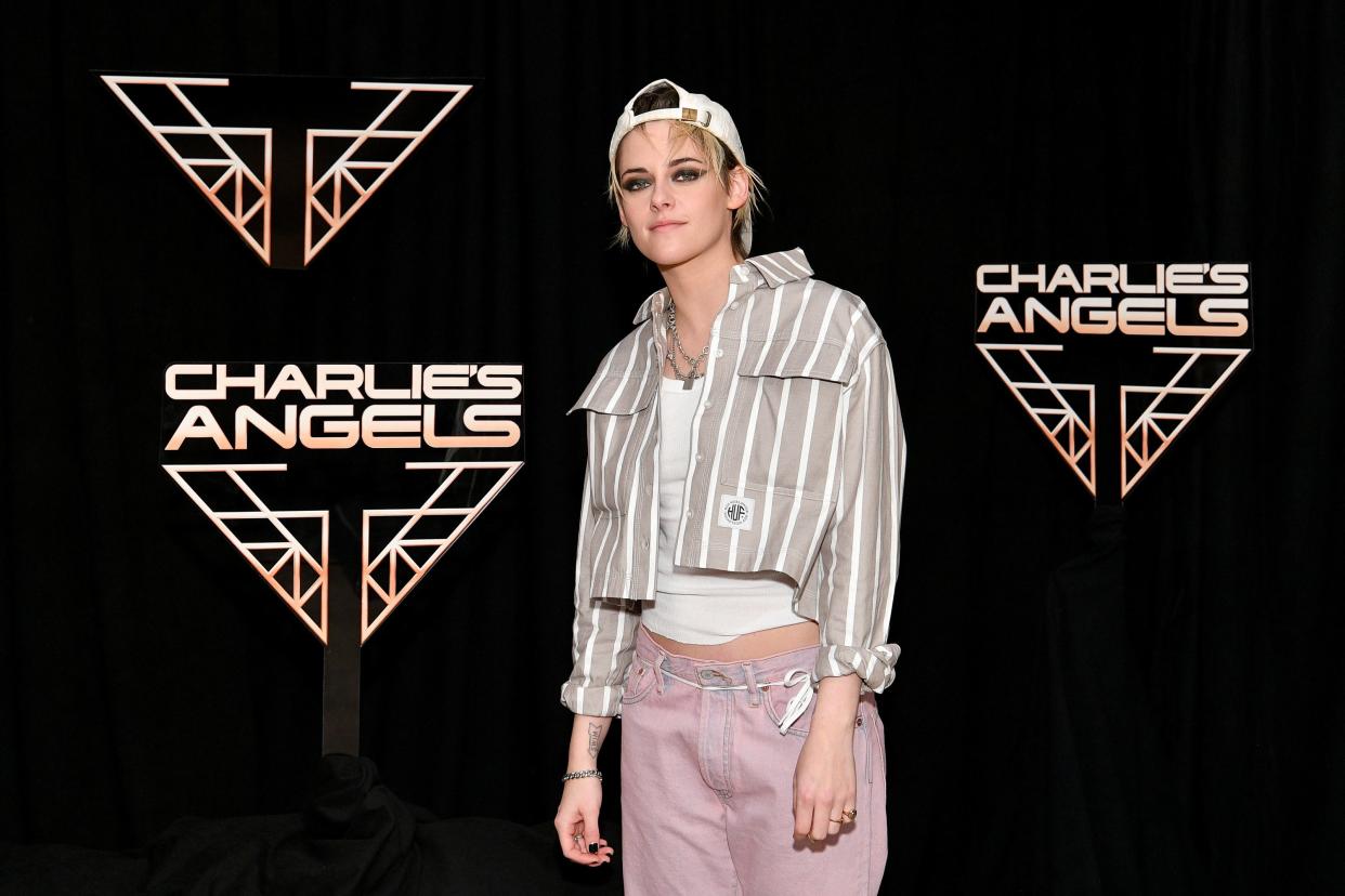 kristen stewart charlie's angels photo call