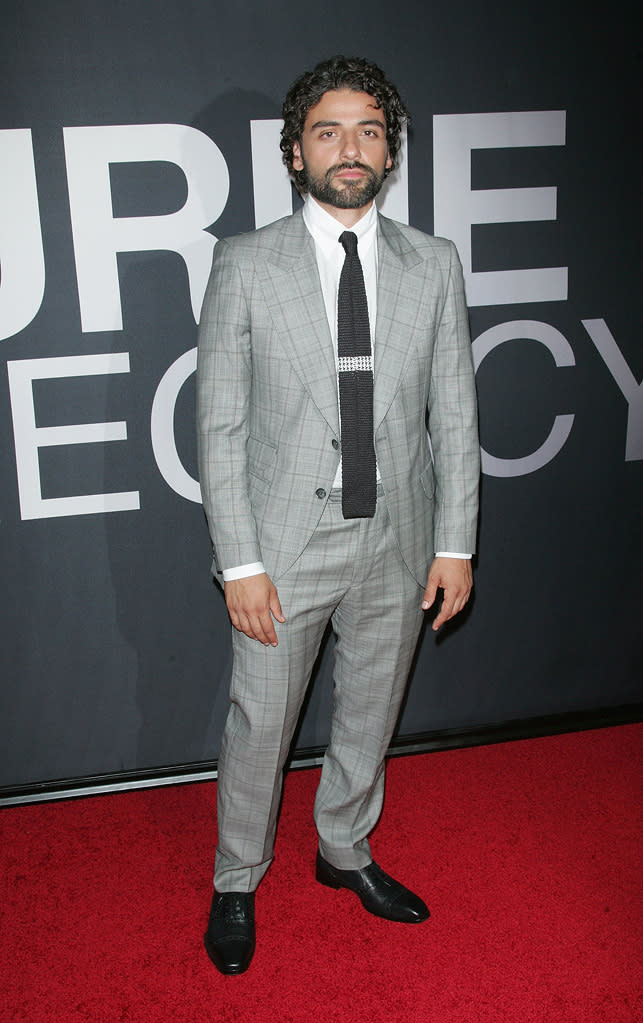 Oscar Issacs attends the New York City premiere of "The Bourne Legacy" on July 30, 2012.