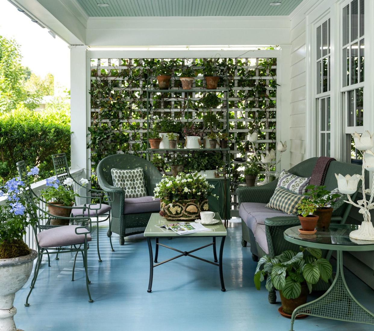 a room with a table and chairs